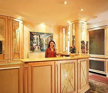 ***  Hotel Condor Munique Alemanha